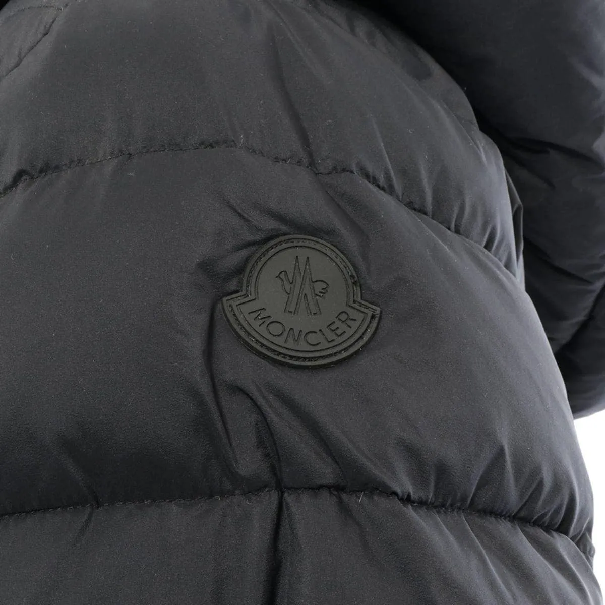 Moncler Chamarra